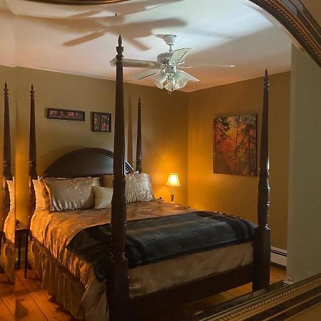 Toba'S Bed & Breakfast 卢嫩堡 外观 照片