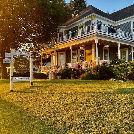 Toba'S Bed & Breakfast 卢嫩堡 外观 照片